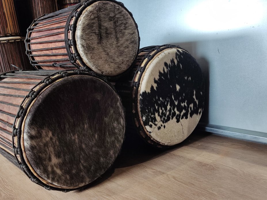 Serie di tamburi bassi dunun - Set di dundun del Mali